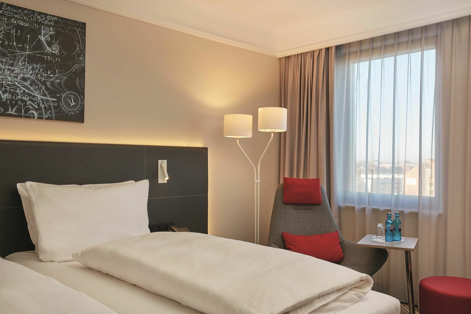 H4 Hotel Hannover Messe Laatzen Екстериор снимка